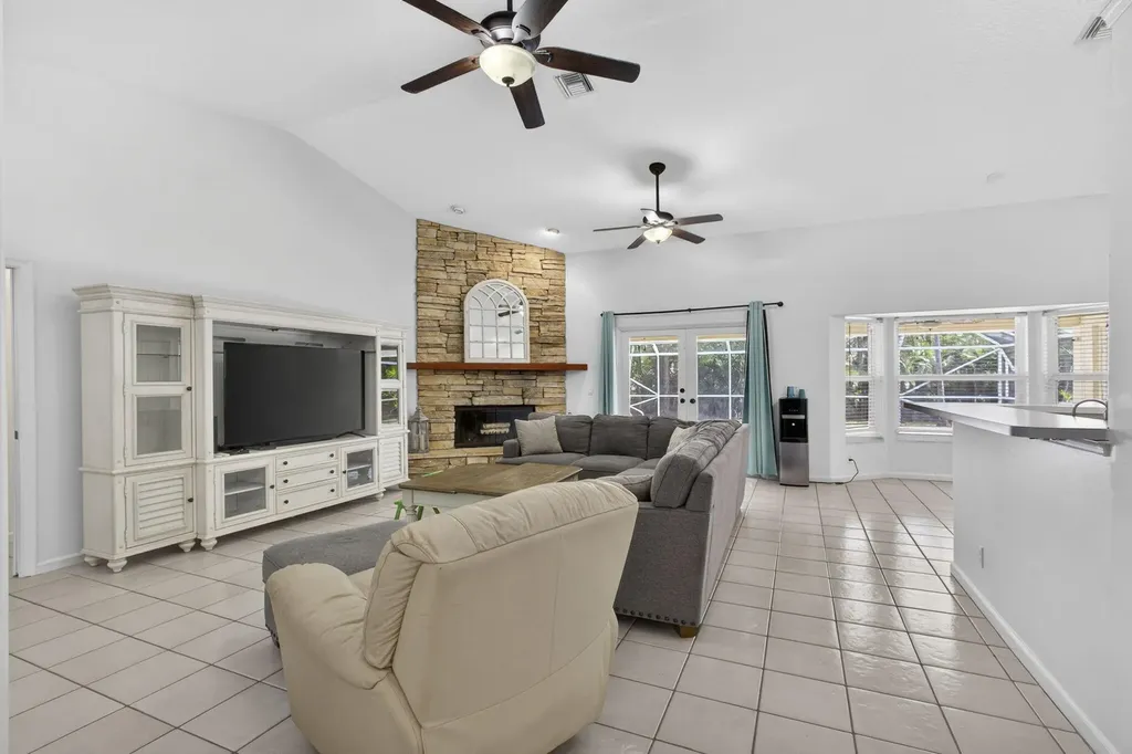 15590 N 77th Place N The Acreage FL 33470