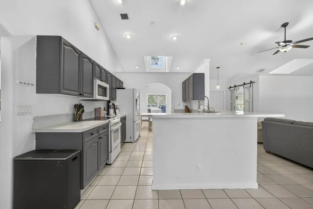 15590 N 77th Place N The Acreage FL 33470