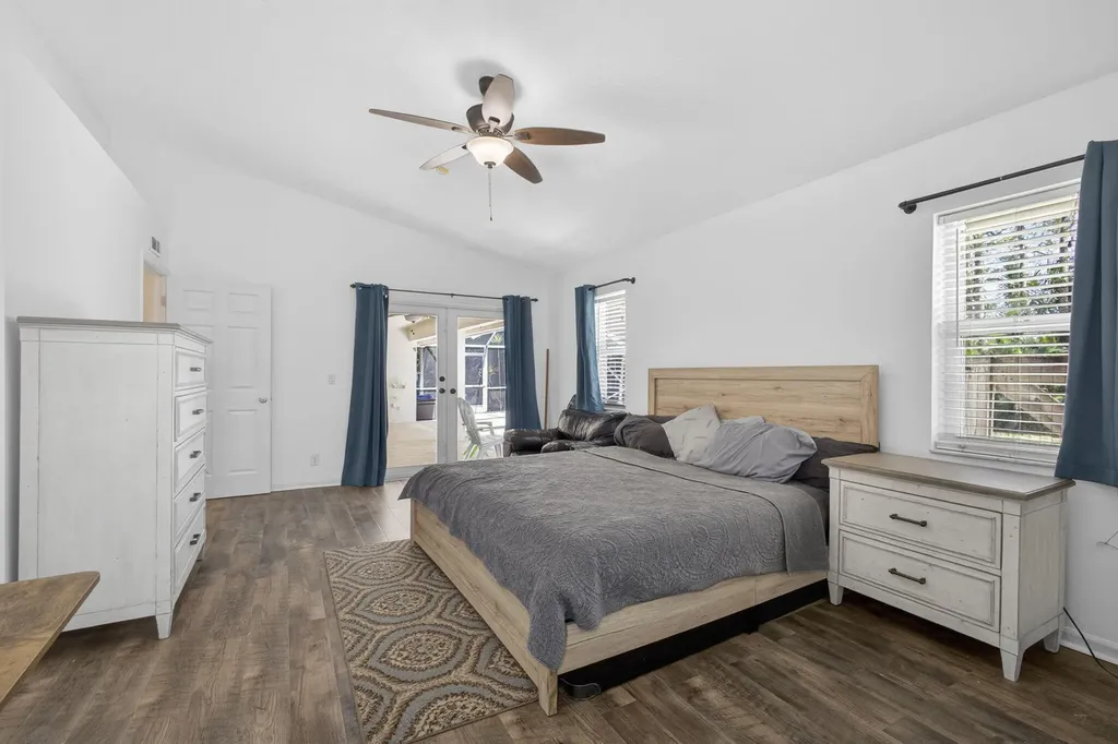 15590 N 77th Place N The Acreage FL 33470