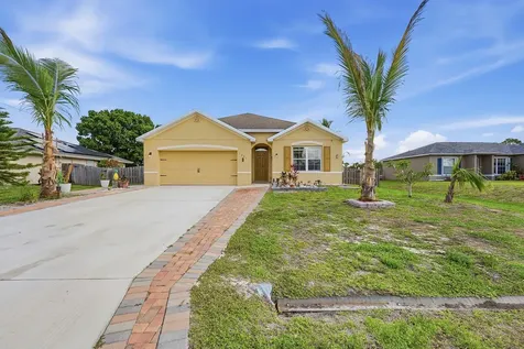 1031 SW Alexandria Avenue Port St Lucie FL 34953