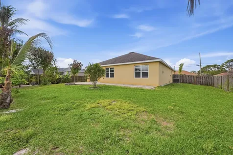 1031 SW Alexandria Avenue Port St Lucie FL 34953