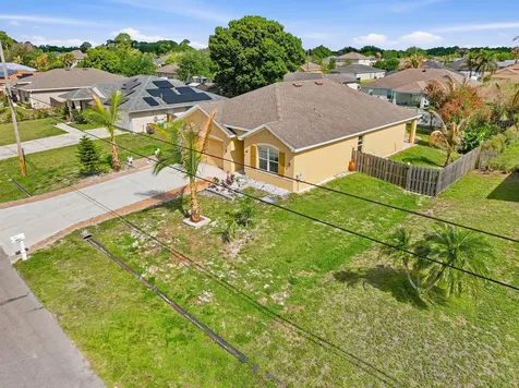 1031 SW Alexandria Avenue Port St Lucie FL 34953