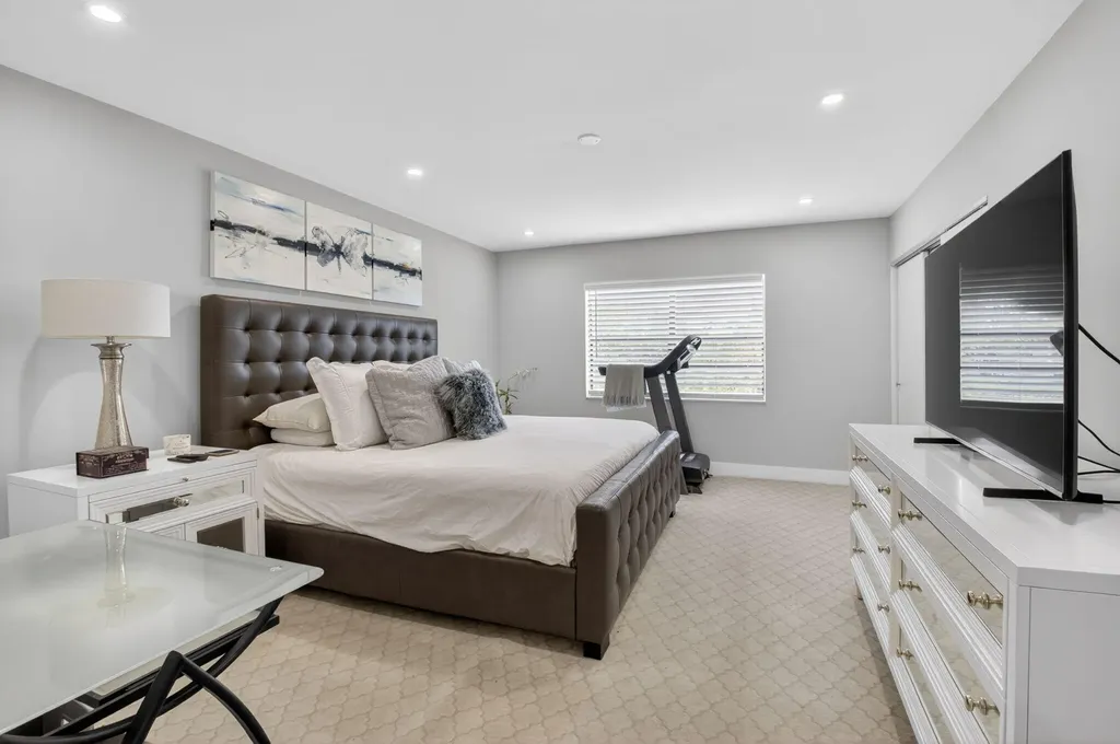 9299 Vista Del Lago Boca Raton FL 33428