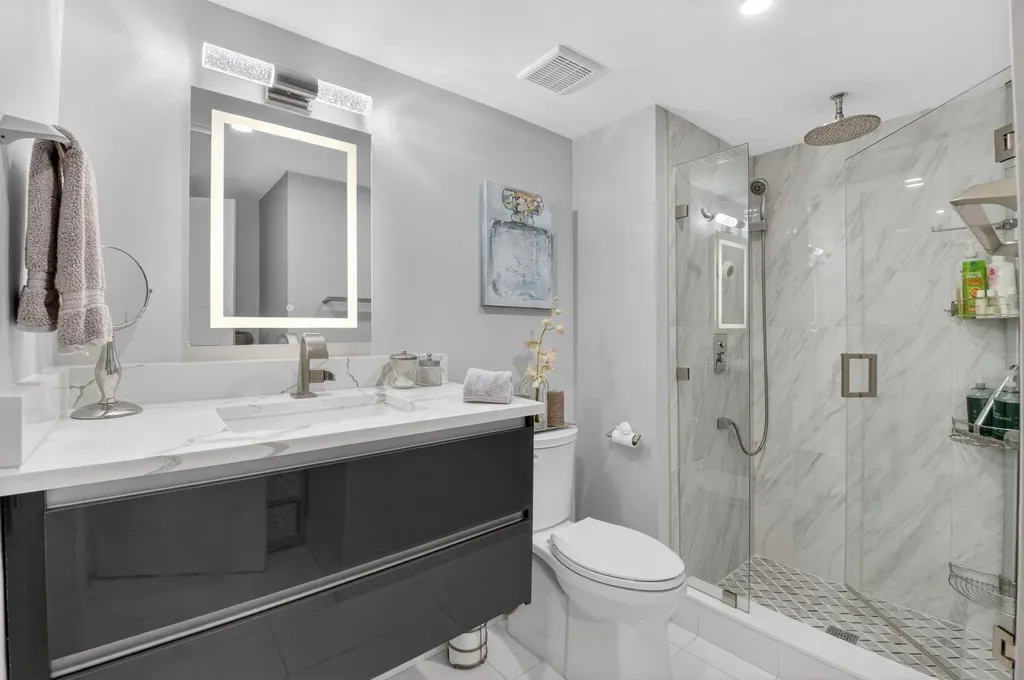 9299 Vista Del Lago Boca Raton FL 33428