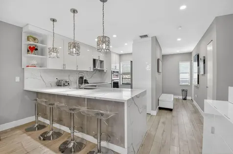 9299 Vista Del Lago Boca Raton FL 33428