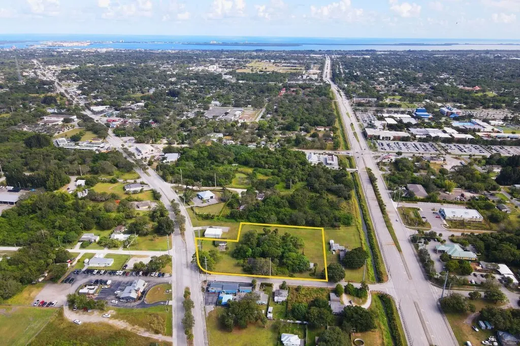 3805 Okeechobee Road Fort Pierce FL