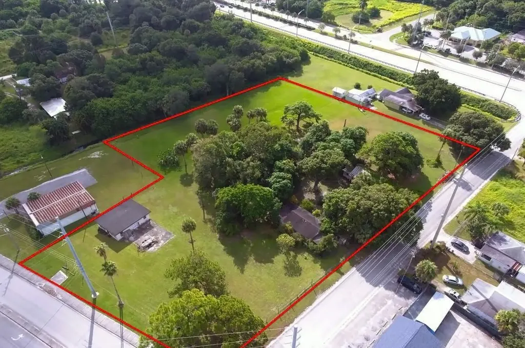 3805 Okeechobee Road Fort Pierce FL