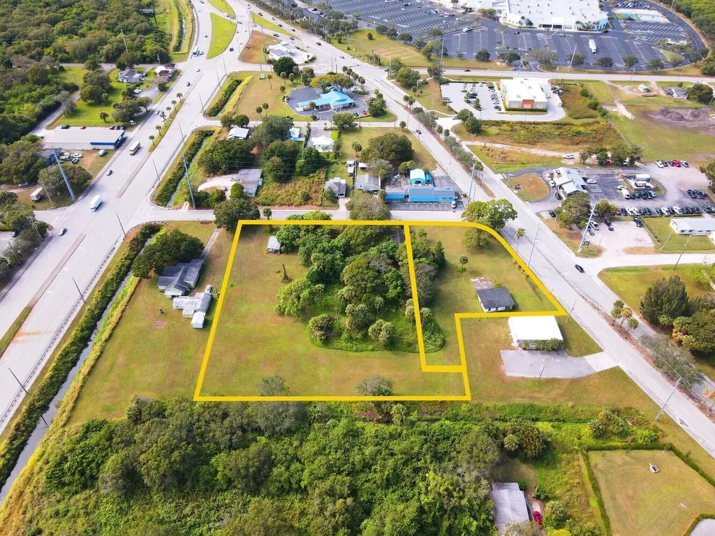 3805 Okeechobee Road Fort Pierce FL