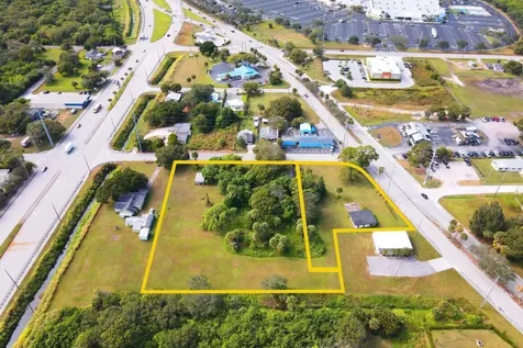 3805 Okeechobee Road Fort Pierce FL