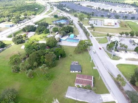 3805 Okeechobee Road Fort Pierce FL