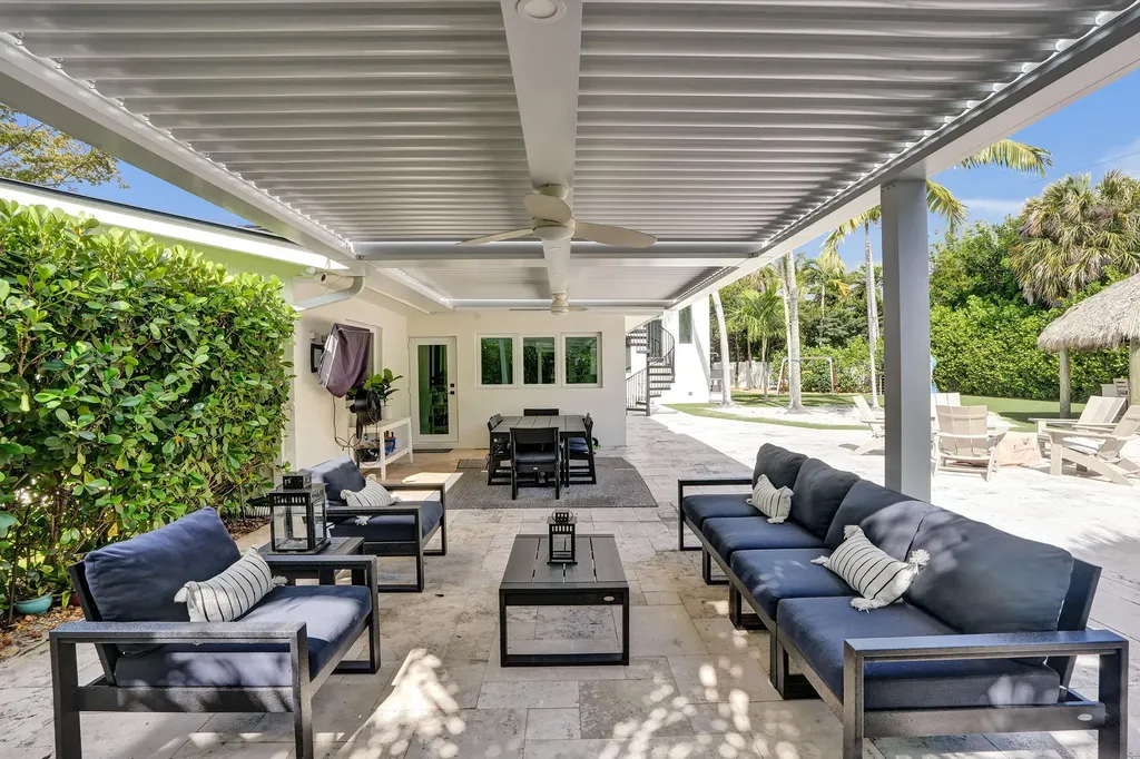 2421 NE 12th Street Fort Lauderdale FL 33304
