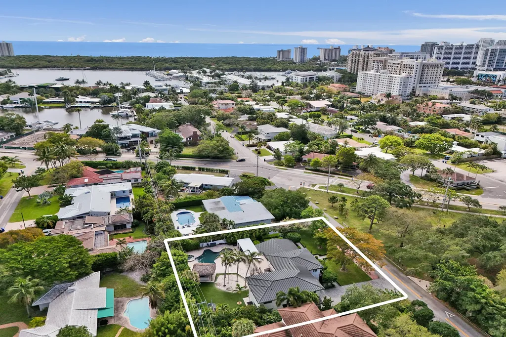 2421 NE 12th Street Fort Lauderdale FL 33304