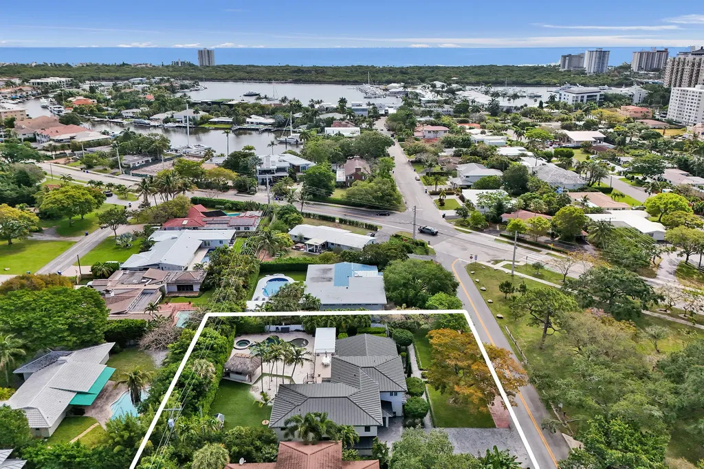 2421 NE 12th Street Fort Lauderdale FL 33304