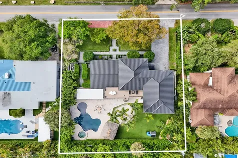 2421 NE 12th Street Fort Lauderdale FL 33304