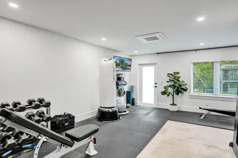 2421 NE 12th Street Fort Lauderdale FL 33304