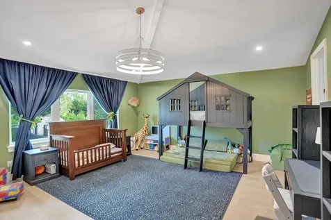 2421 NE 12th Street Fort Lauderdale FL 33304