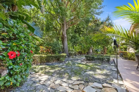 150 Bent Tree Drive Palm Beach Gardens FL 33418