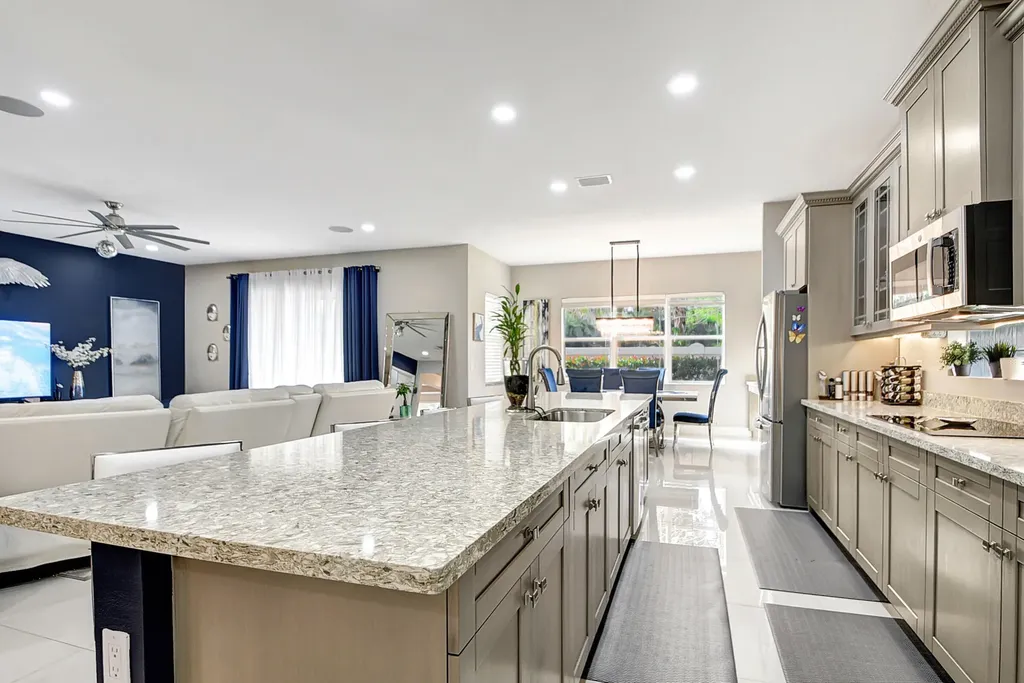 8952 Cypress Grove Lane Royal Palm Beach FL 33436
