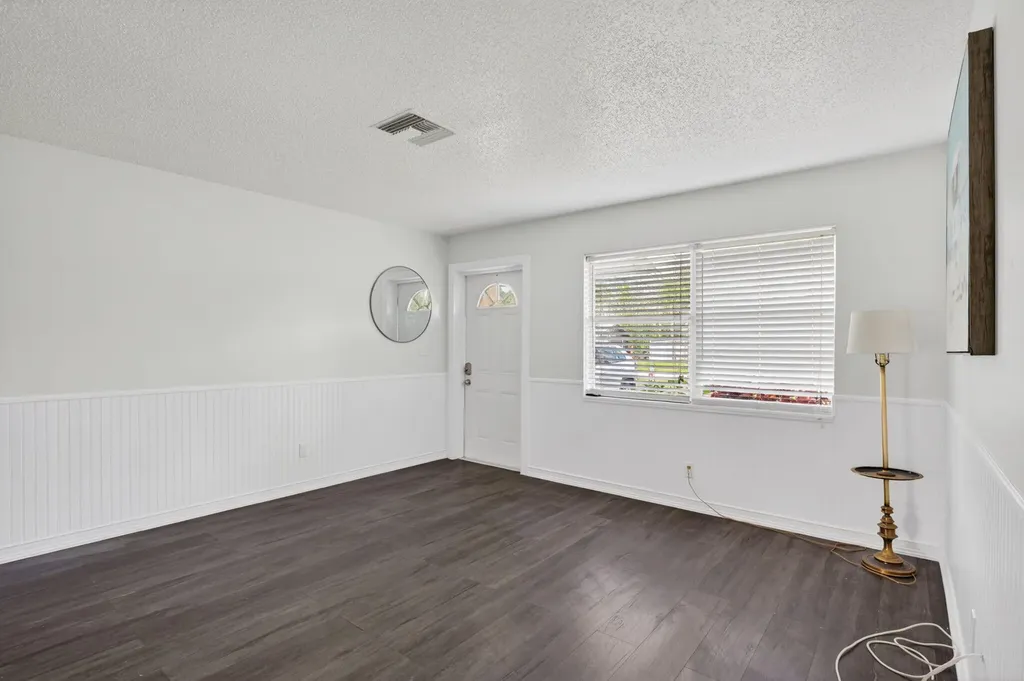 1934 Flamingo Drive North Fort Myers FL 33917