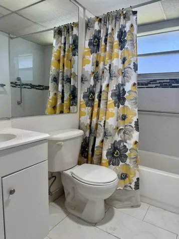 516 Saxony K Delray Beach FL 33446