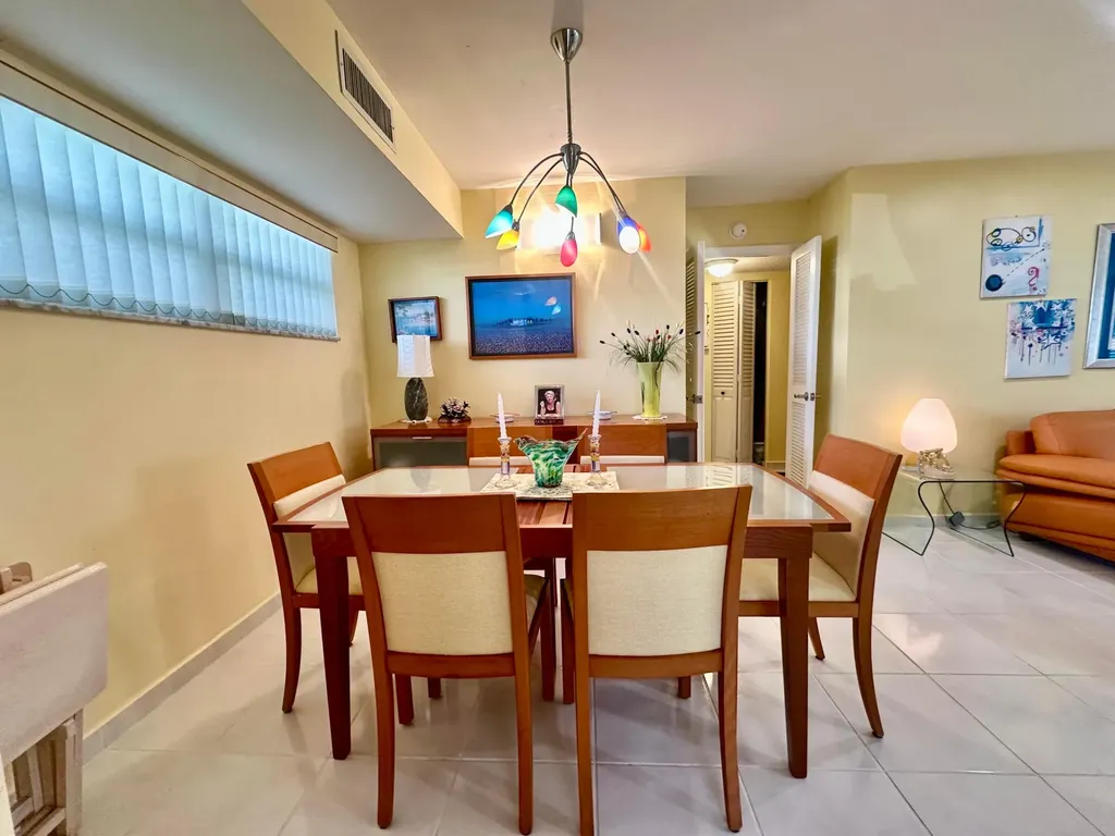 19 Colonial Club Drive Boynton Beach FL 33435