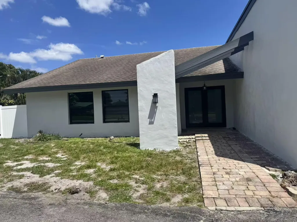 1600 SW 72nd Avenue Plantation FL 33317