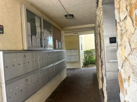 2871 Somerset Drive Lauderdale Lakes FL 33311