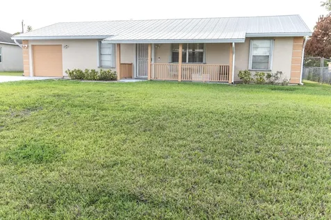662 NW Bayshore Boulevard Port St Lucie FL 34983