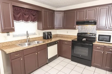 662 NW Bayshore Boulevard Port St Lucie FL 34983
