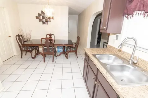 662 NW Bayshore Boulevard Port St Lucie FL 34983