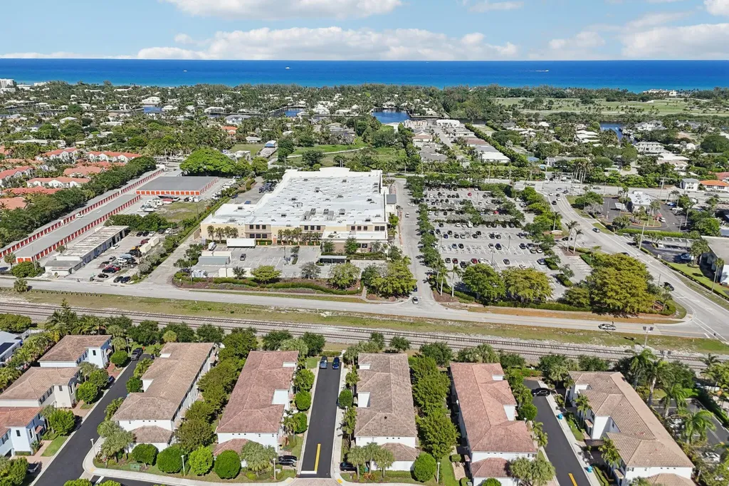 482 Graham Place Boynton Beach FL 33435