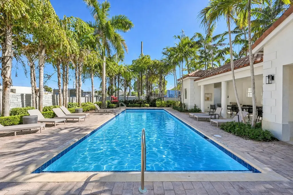 482 Graham Place Boynton Beach FL 33435