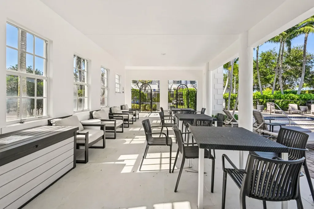 482 Graham Place Boynton Beach FL 33435