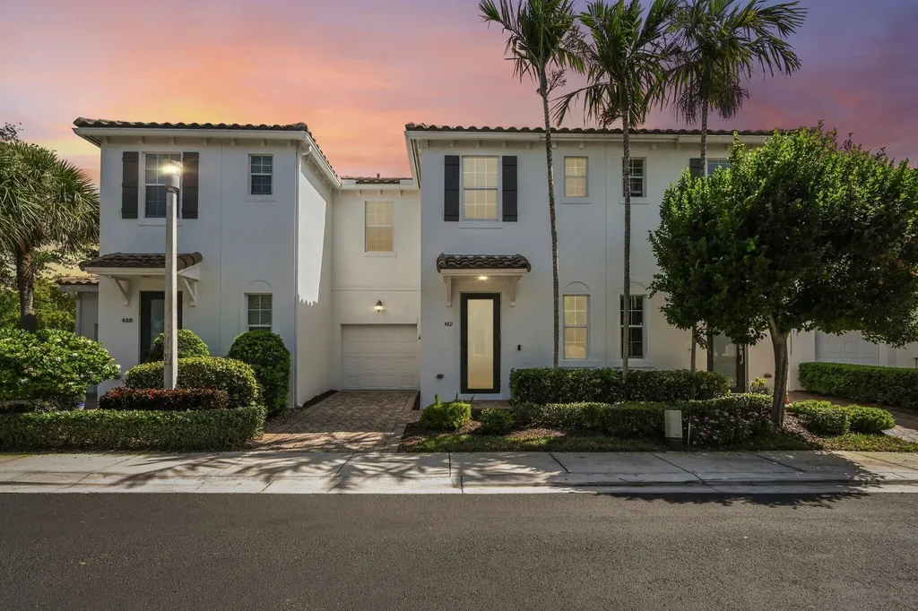 482 Graham Place Boynton Beach FL 33435