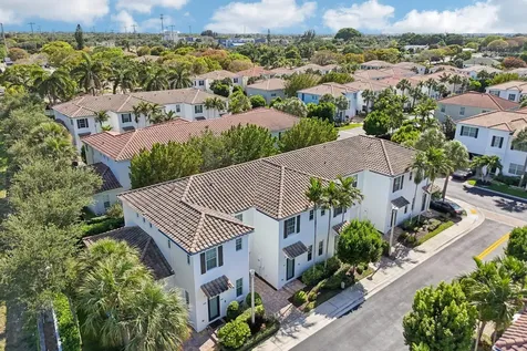 482 Graham Place Boynton Beach FL 33435