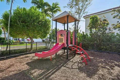 482 Graham Place Boynton Beach FL 33435