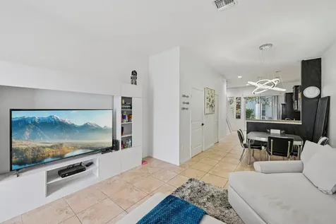 482 Graham Place Boynton Beach FL 33435