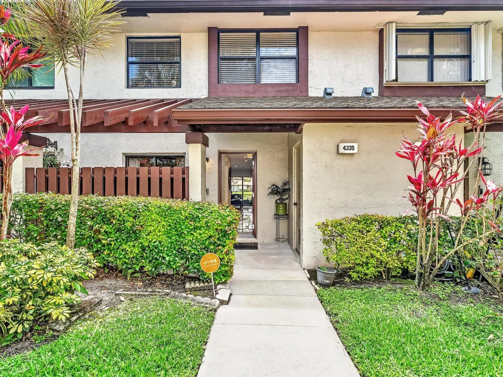 4335 Carambola Circle N Coconut Creek FL 33066