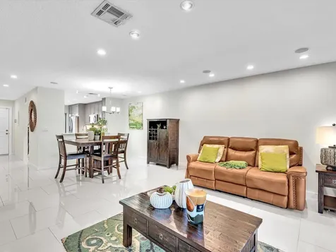 4335 Carambola Circle N Coconut Creek FL 33066