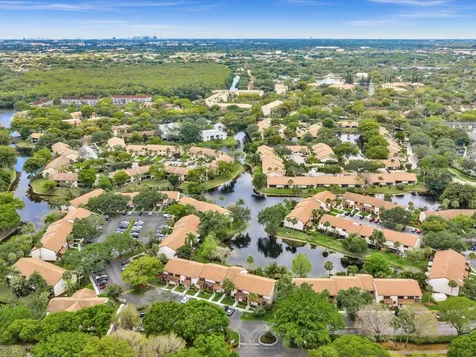 4335 Carambola Circle N Coconut Creek FL 33066