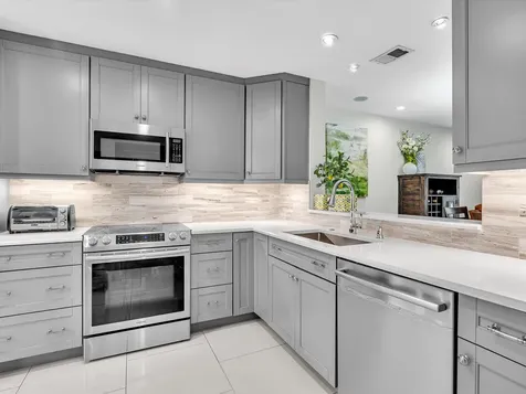 4335 Carambola Circle N Coconut Creek FL 33066