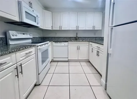 17350 NW 68th Avenue Hialeah FL 33015