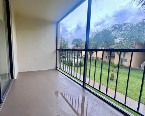 17350 NW 68th Avenue Hialeah FL 33015