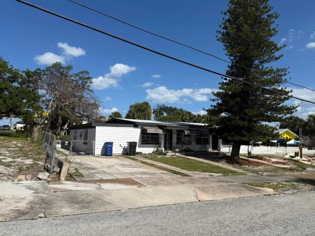 424 N 6th Street Fort Pierce FL 34950