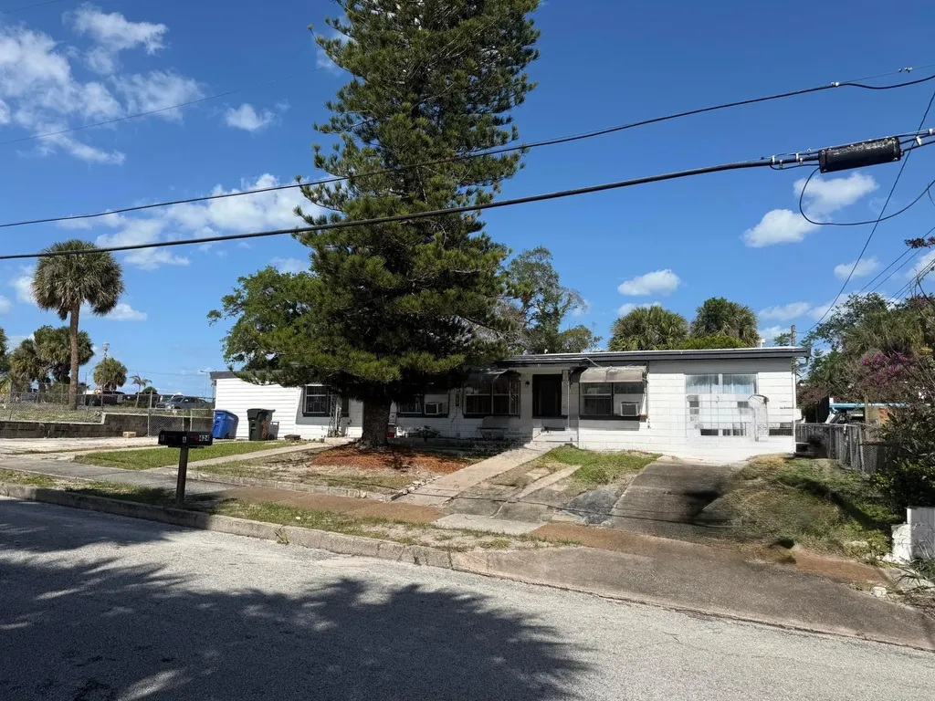 424 N 6th Street Fort Pierce FL 34950