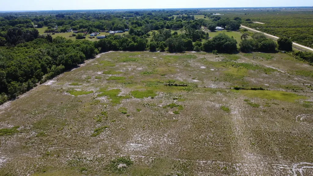 2615 Bluff Hammock Road Lorida FL 33857