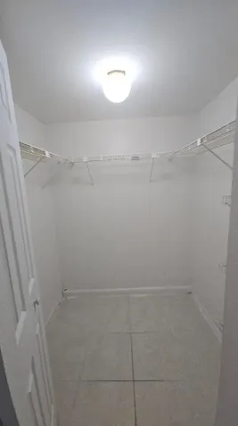 8040 N Colony Circle Tamarac FL 33321
