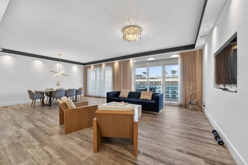 2301 Collins Avenue Miami Beach FL 33139