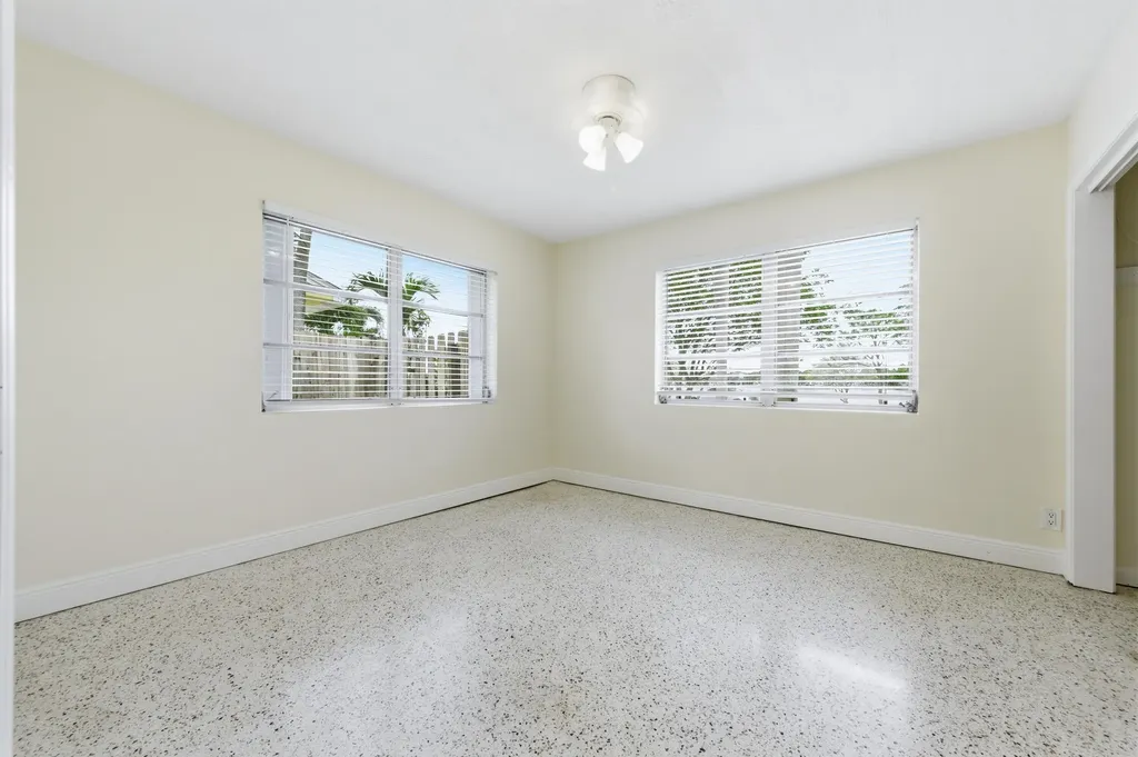 5650 Lake Osborne Drive Lake Worth FL 33461