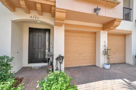 4742 Grand Cypress Circle N Coconut Creek FL 33073